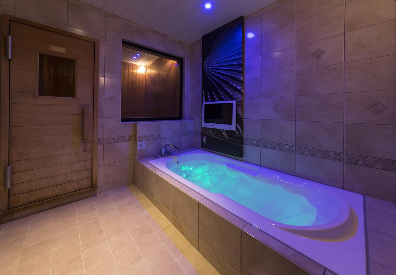 Hotel Plant Garden Resort (Adults Only) Toyokawa Exterior photo